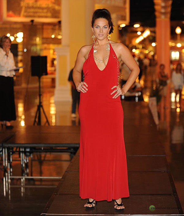 miss-earth-fashion-show-04